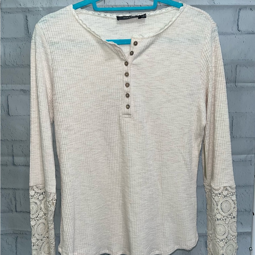 Doe & Rae Cream Button-Down Shirt with Lace Detail